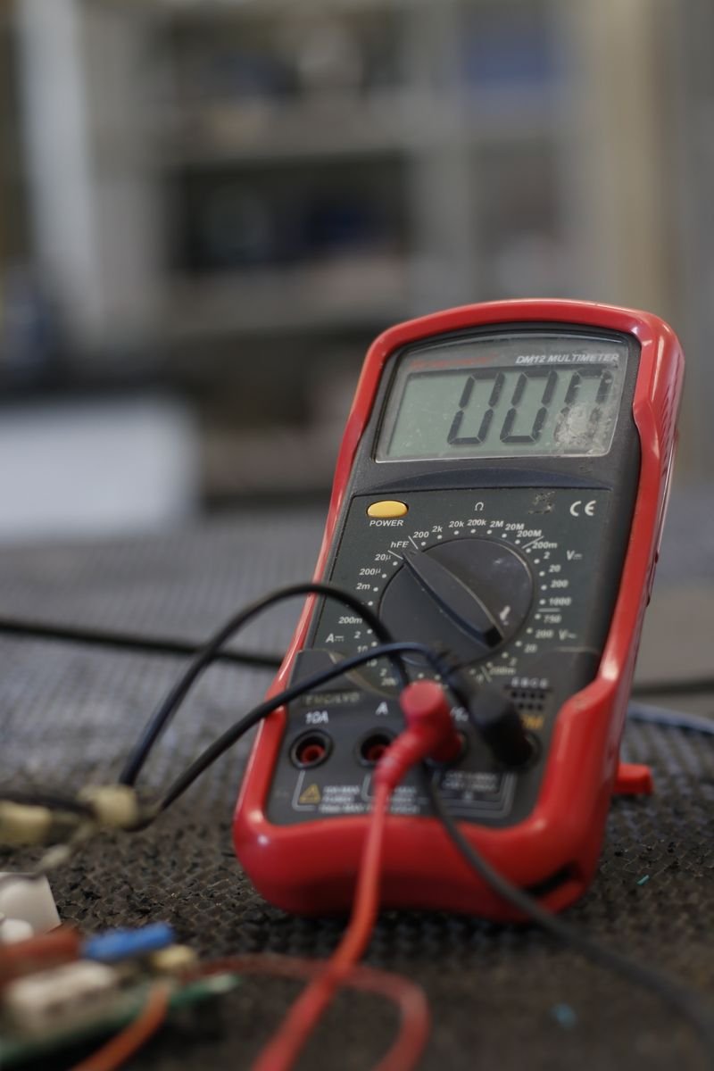 Professional multimeter with test leads